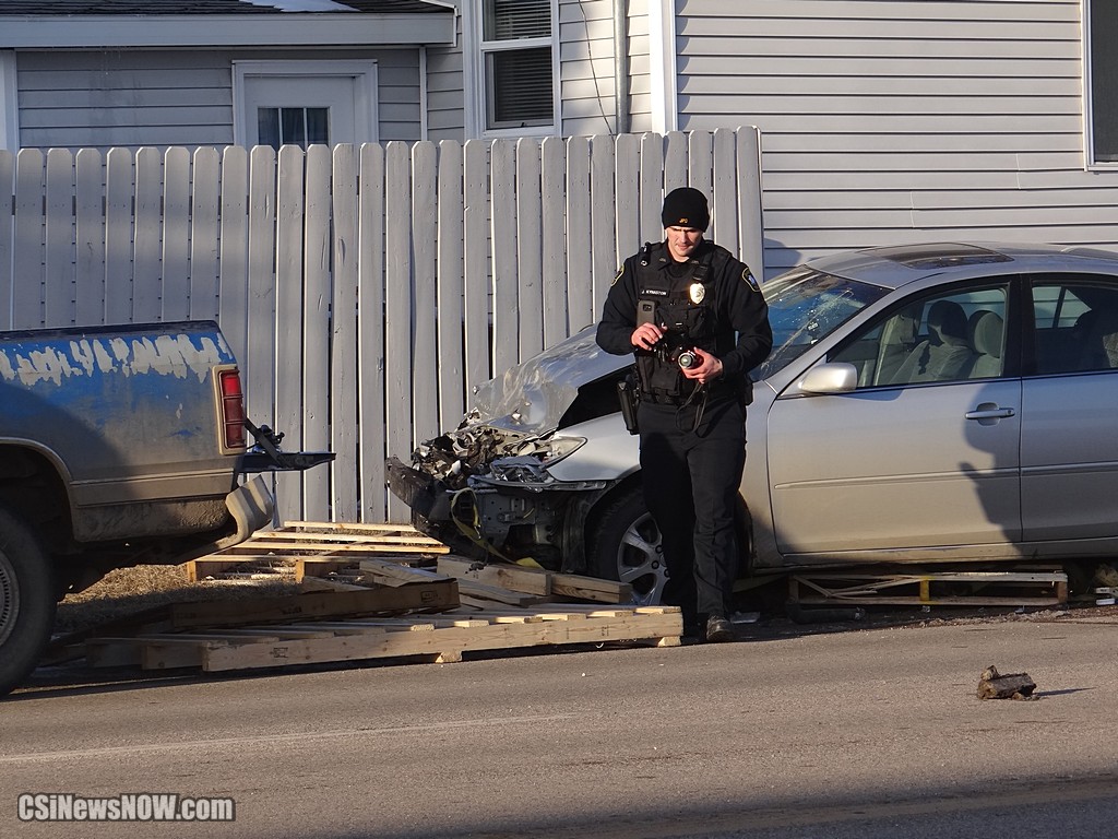 Crash Tenth St SE Tues Mar 14 - CSiNewsNOW.com photo